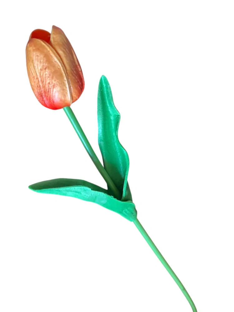 Tulipán umělý